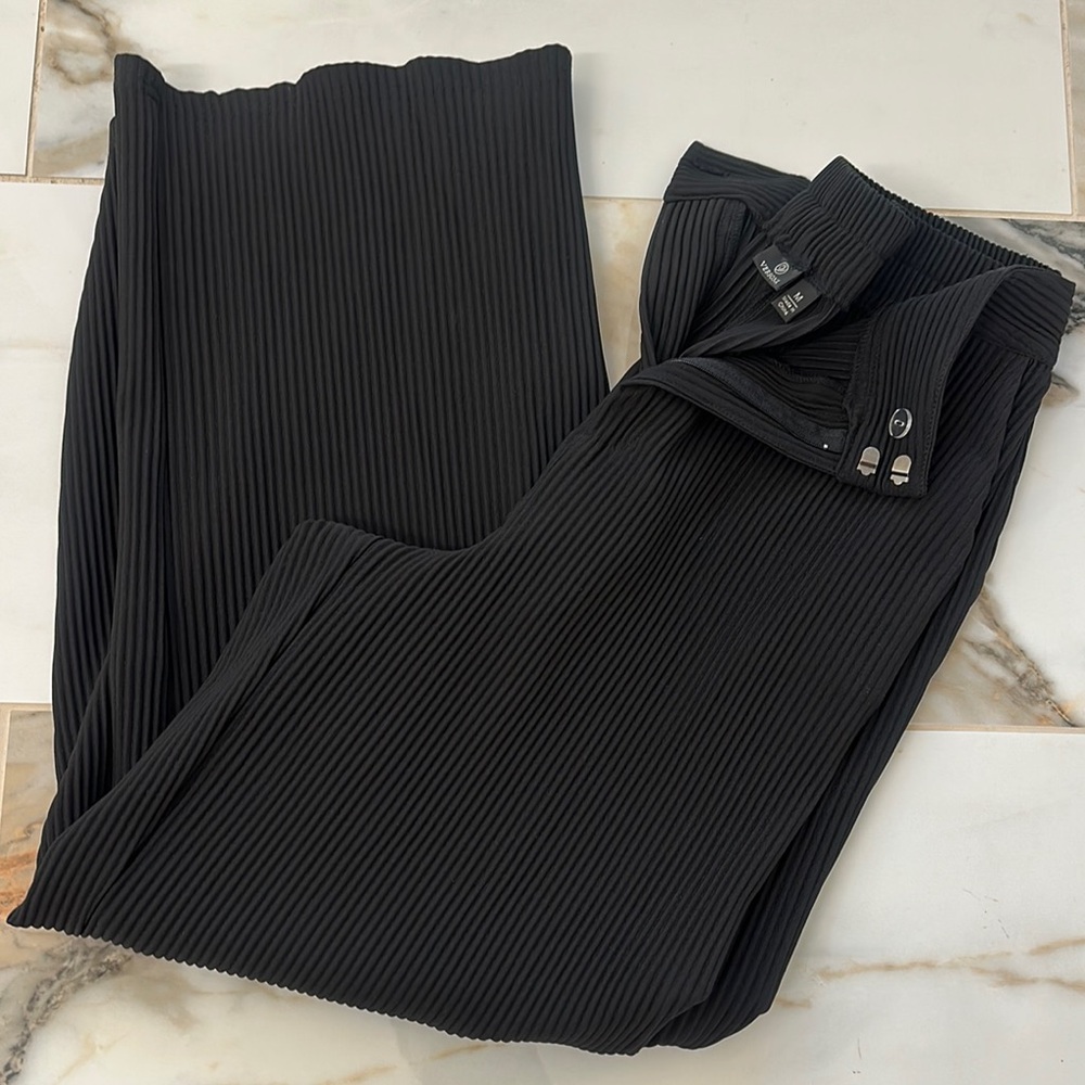 Versona Black Ribbed Trousers